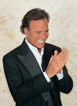 Julio Iglesias vuonna 2005/ Press-kuva